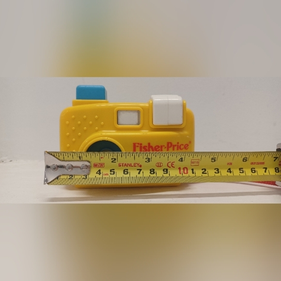 Vintage 1993 Fisher-Price Yellow Toy Camera #2077 Works 24 Animal Pics - Picture 7 of 9